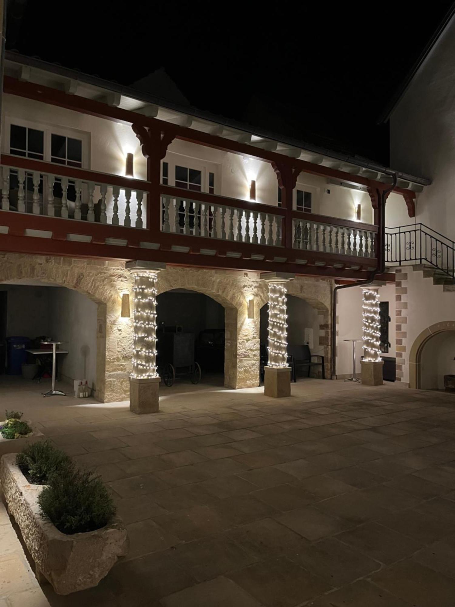 Karlbacher Domizil Ferienwohnungen Grosskarlbach Exteriér fotografie